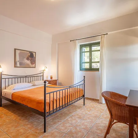 Βίλα Sofia, Luxury Stone In With Private Pool, Bbq And Amazing Sea View *