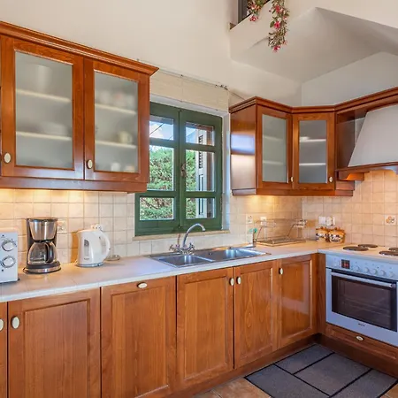 Sofia, Luxury Stone In With Private Pool, Bbq And Amazing Sea View Villa