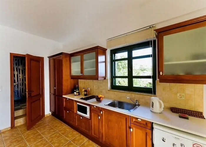 Villa Sofia, Luxury Stone In With Private Pool, Bbq And Amazing Sea View