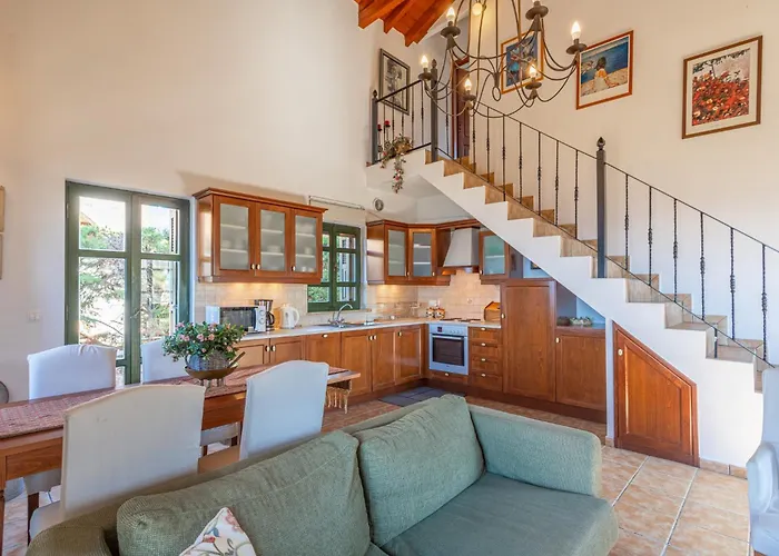 Sofia, Luxury Stone In With Private Pool, Bbq And Amazing Sea View